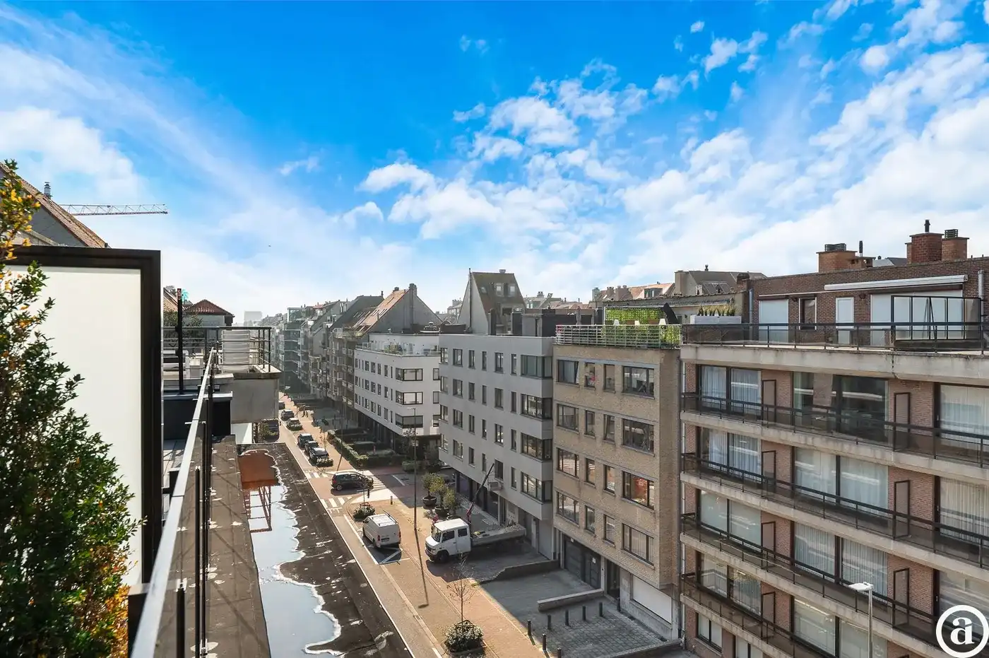 Penthouse appartement met grote zonneterrassen nabij strand. foto 19