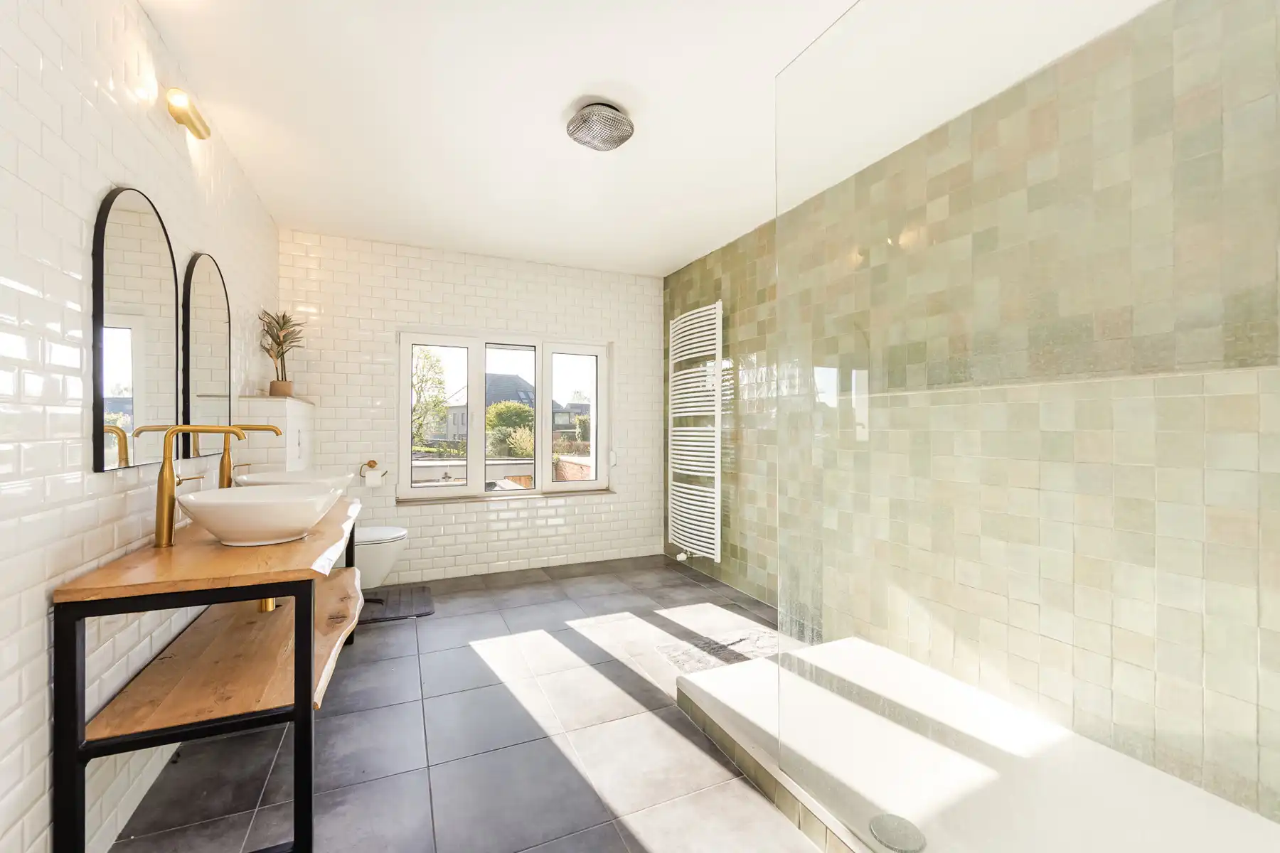 Recent gerenoveerde woning met 2 slpks nabij het centrum foto 18