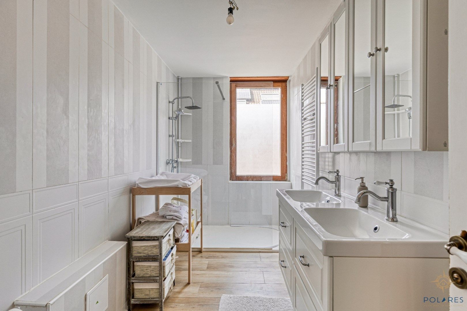 Instapklare woning met 4 slaapkamers en tuin foto 13