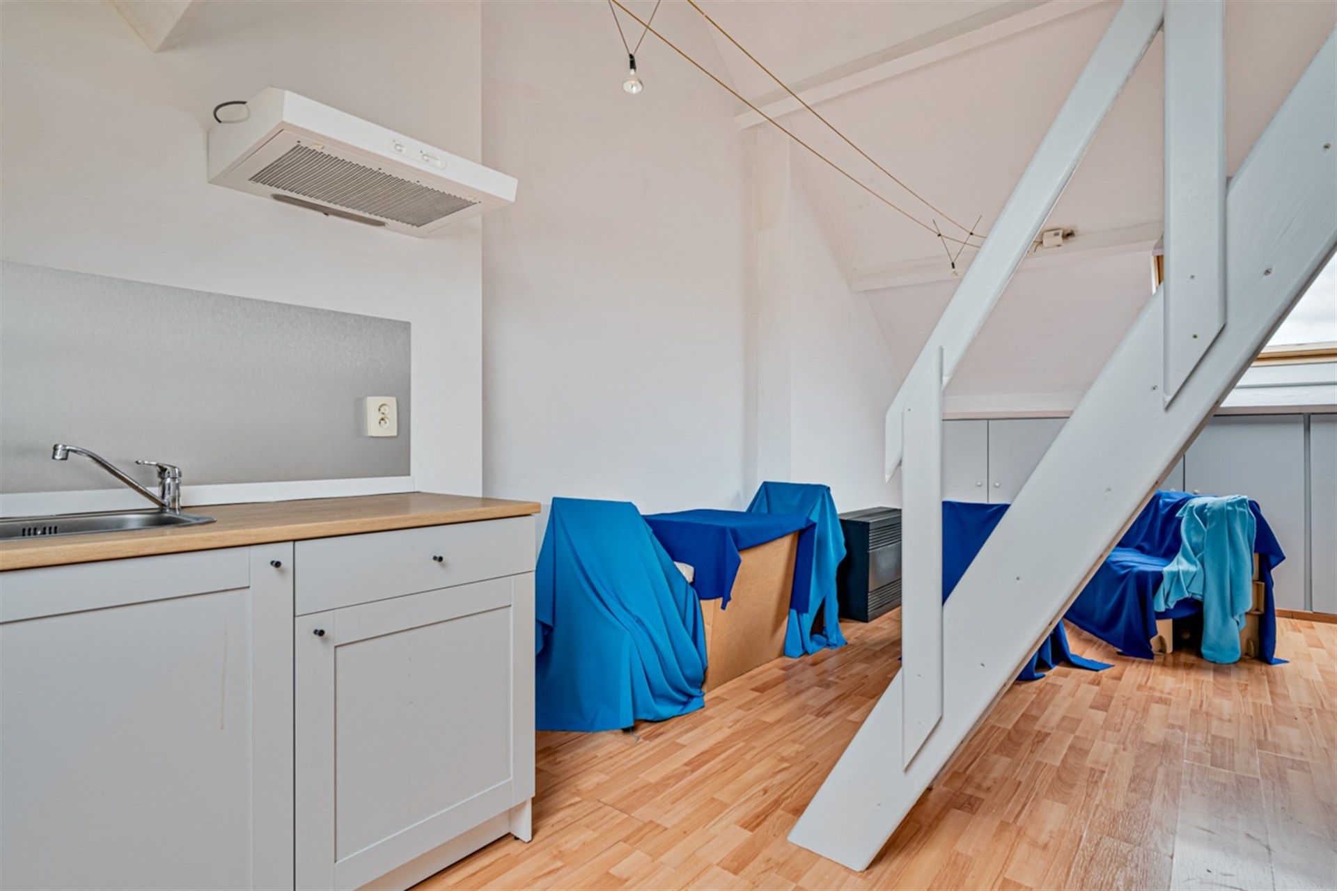 Knusse studio te Aalst  foto 2