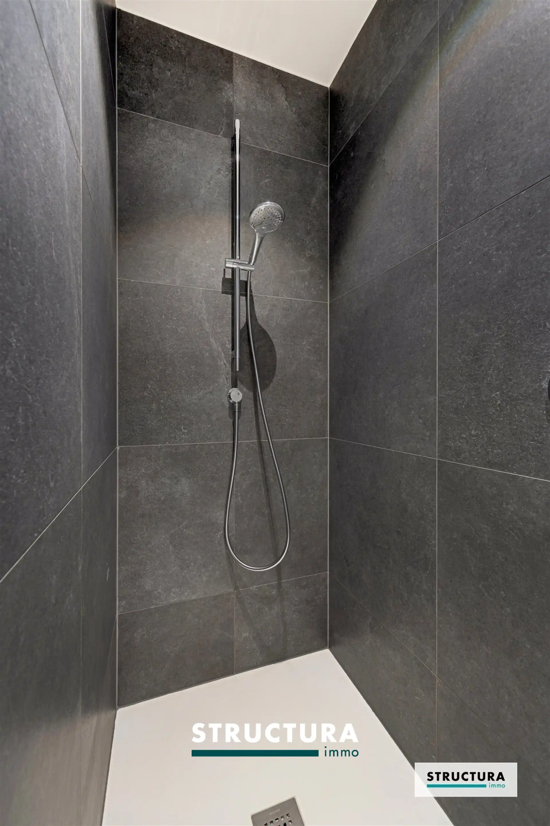 Luxueus appartement op de bovenste verdieping foto 13