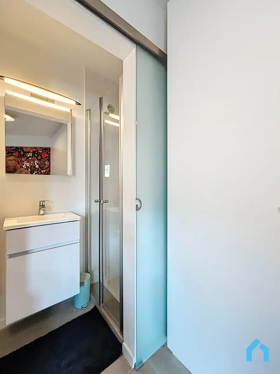 Luxe appartement met sublieme afwerking en frontaal zeezicht te huur! foto 28