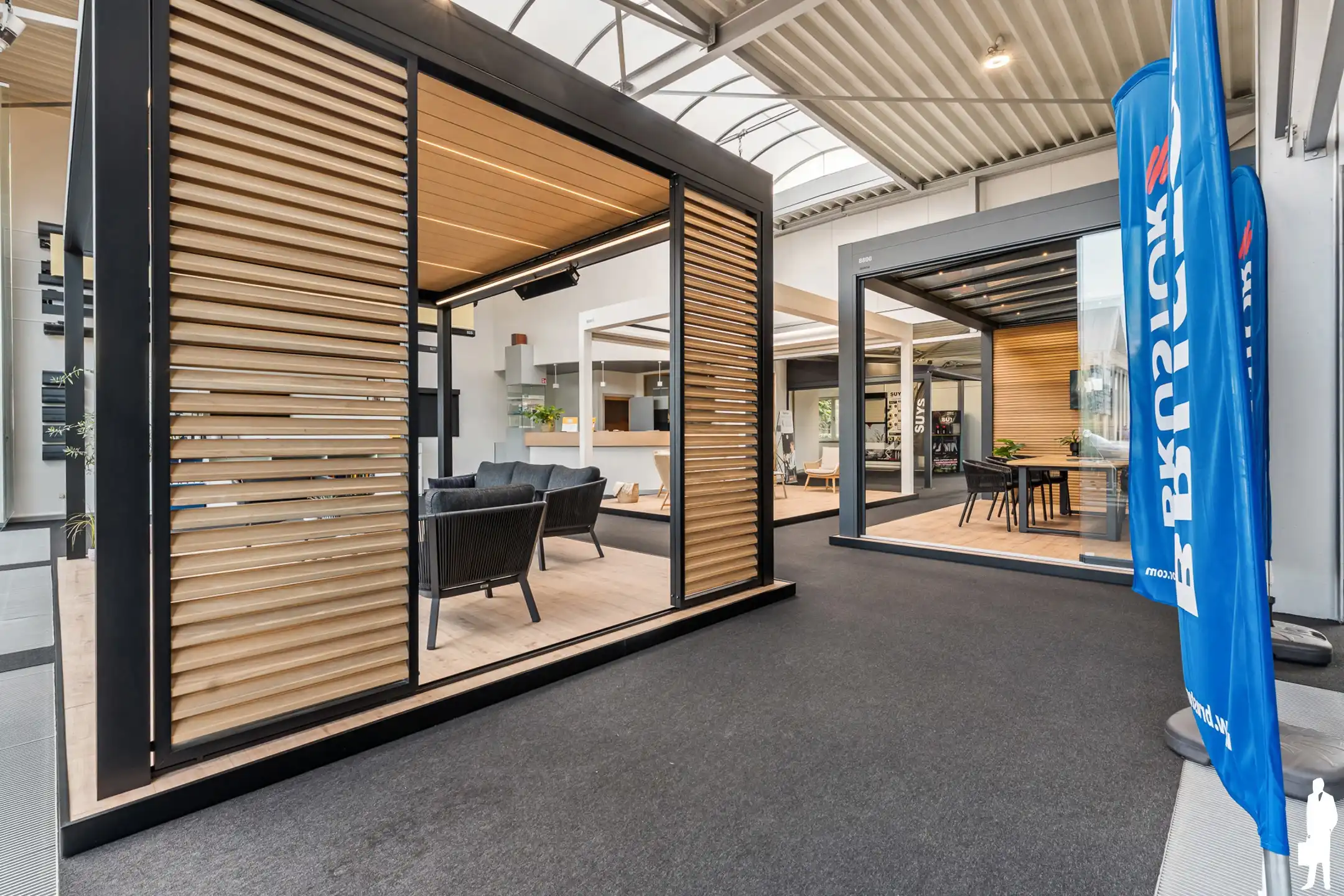 Winkelruimte / showroom te huur van ca. 240 m²  foto 8