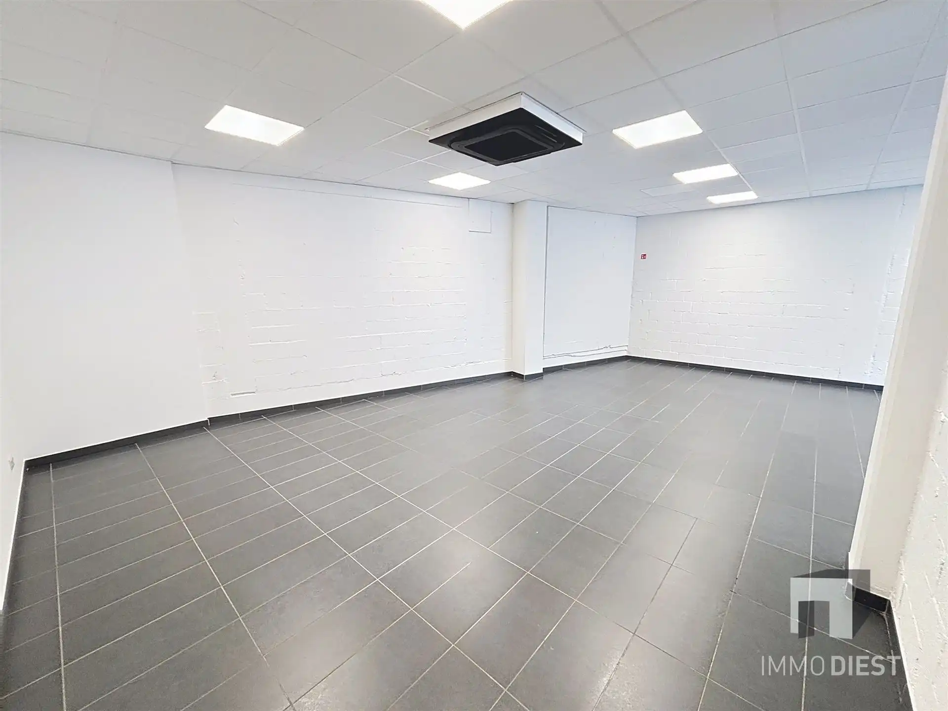 Handelspand op triple A locatie - Centrum Tessenderlo foto 16