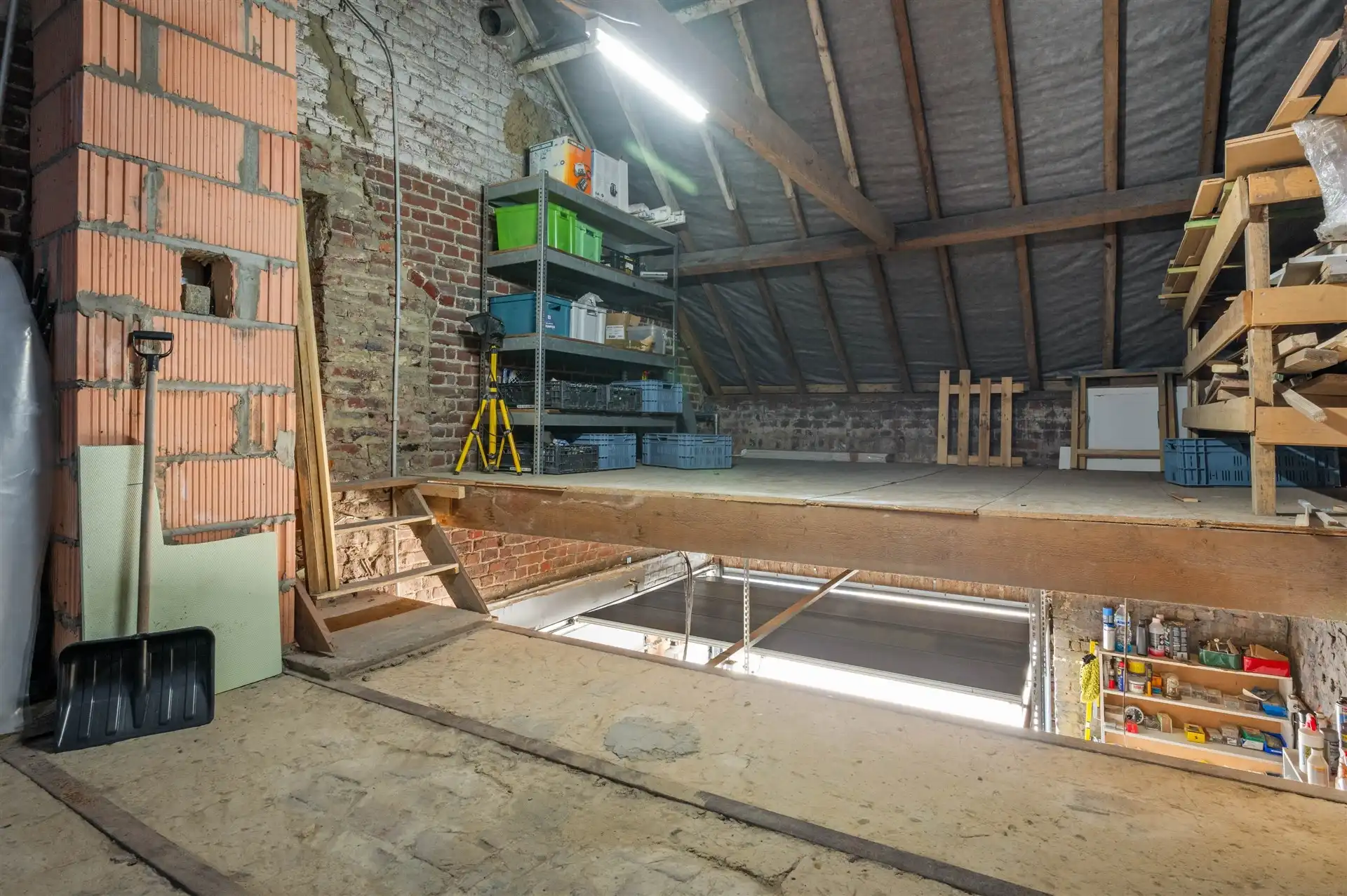 Uiterst charmante woning met 3 slpks, garage en tuin foto 25