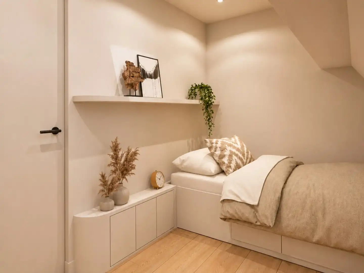 Woning met renovatiepotentieel! foto 10