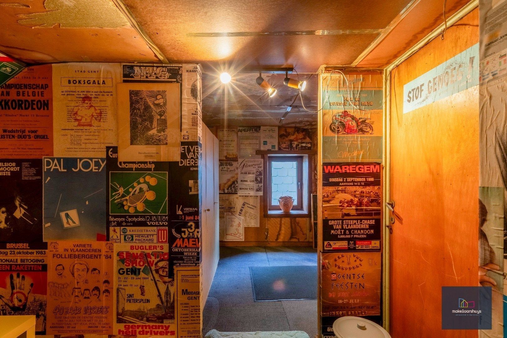 Verzorgde halfopen bebouwing met grote tuin en carport  foto 20