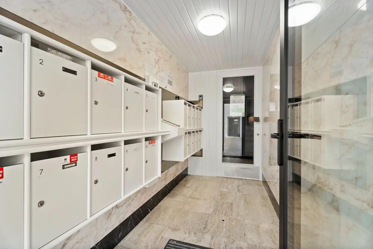 Centraal gelegen één slaapkamerappartement foto 25