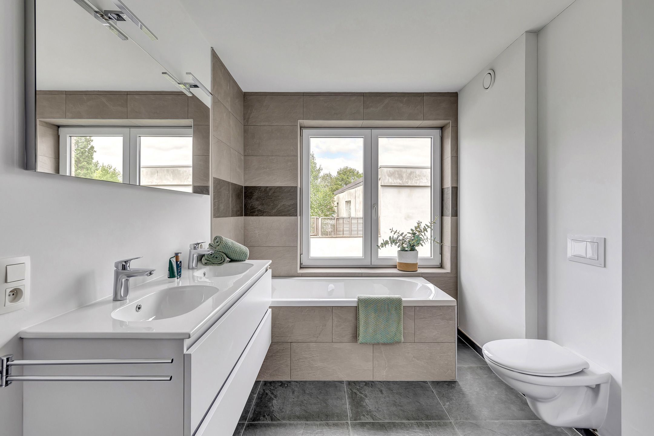 Nieuwbouwwoning met 4 slaapkamers en uitstekende verbinding foto 20