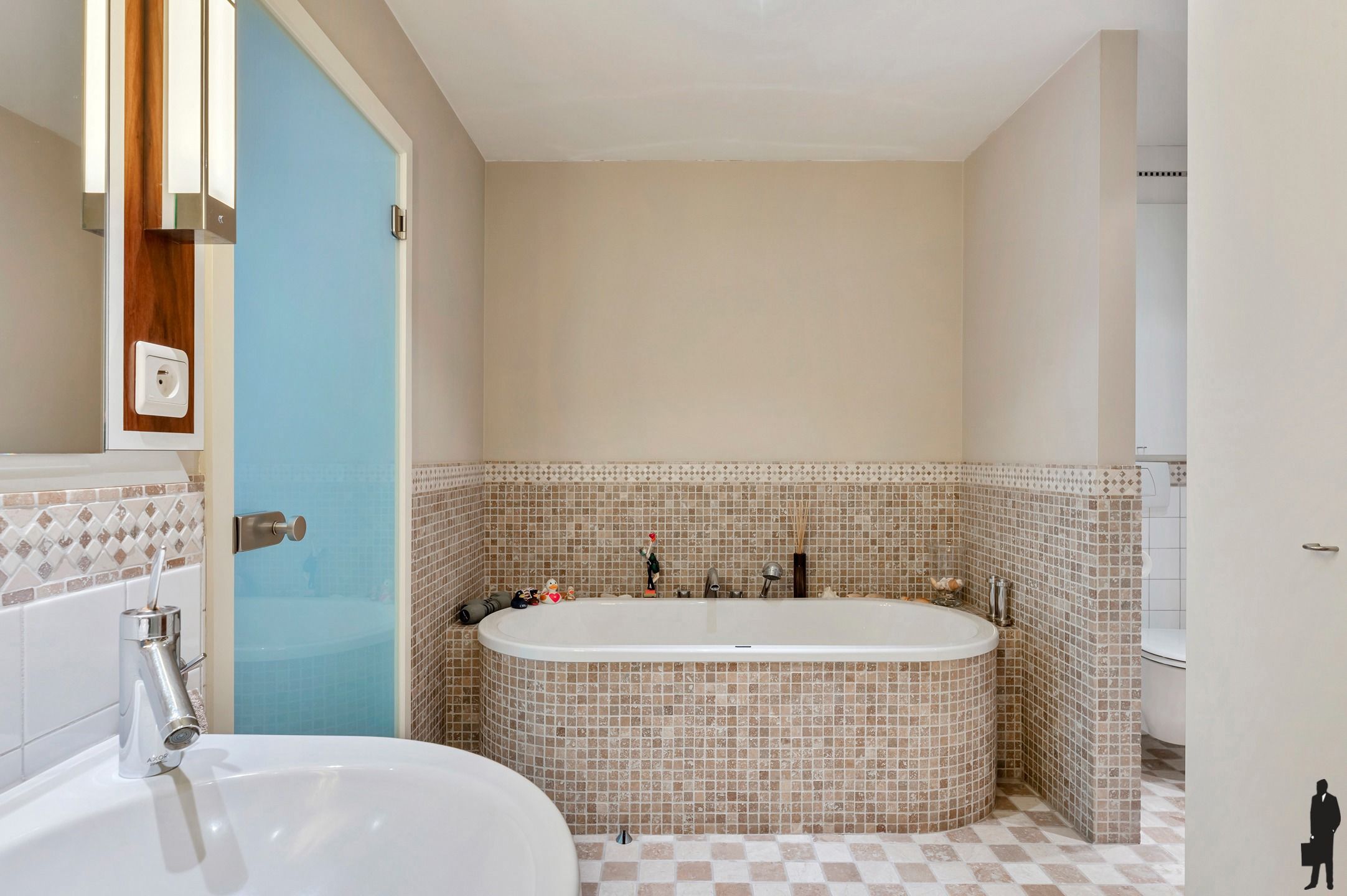 Luxe ca. 195m² appartement met zonneterras in De List foto 12