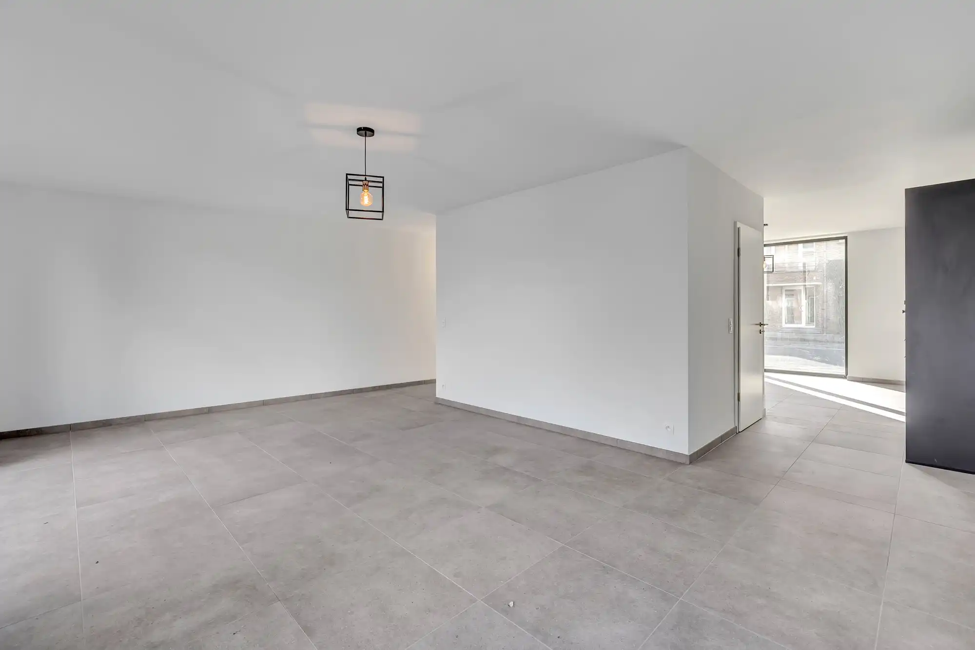 Volledig afgewerkte nieuwbouwwoning met 5 slaapkamers foto 9