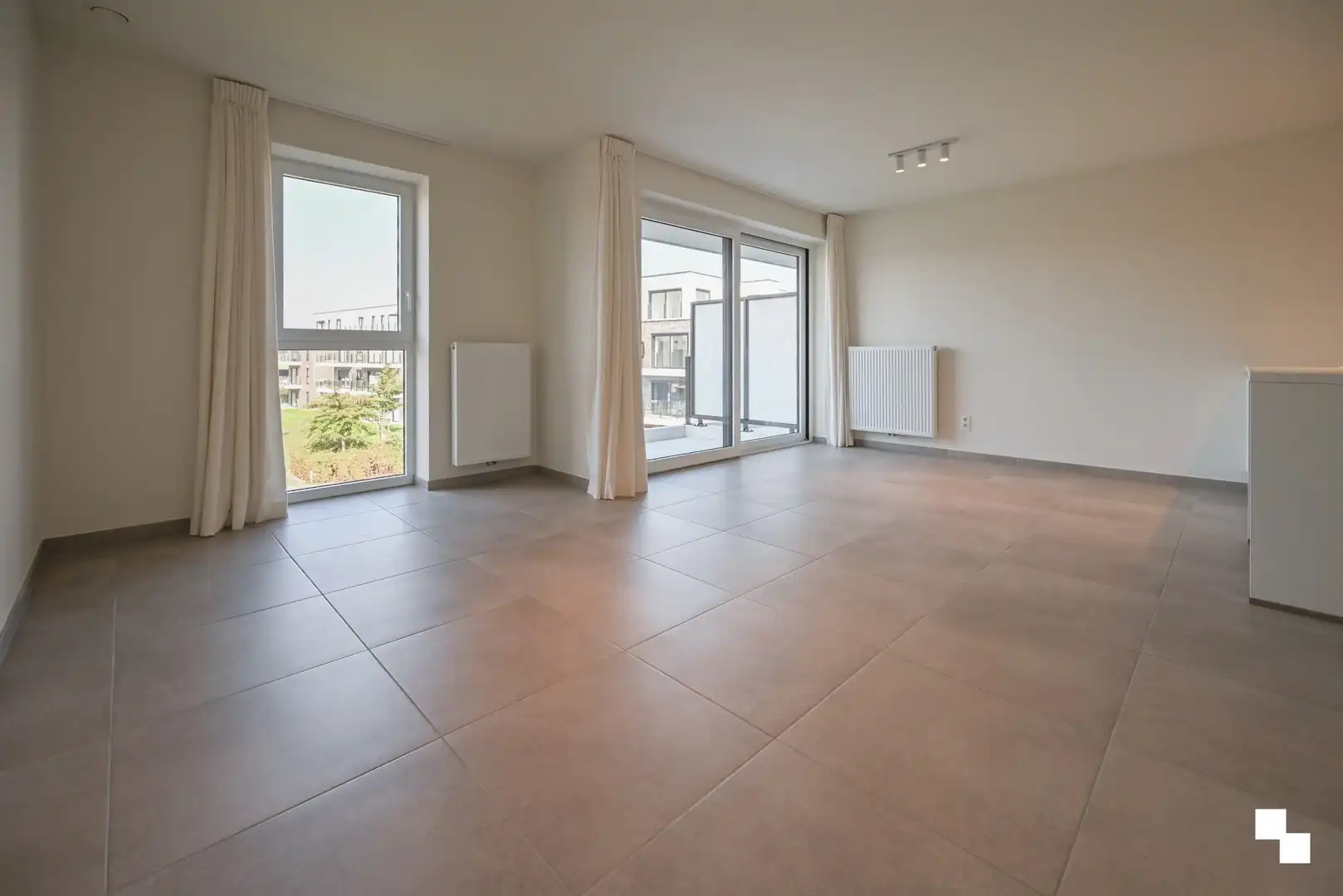 Nieuwbouwappartement met twee slaapkamers in hartje Emelgem foto 5