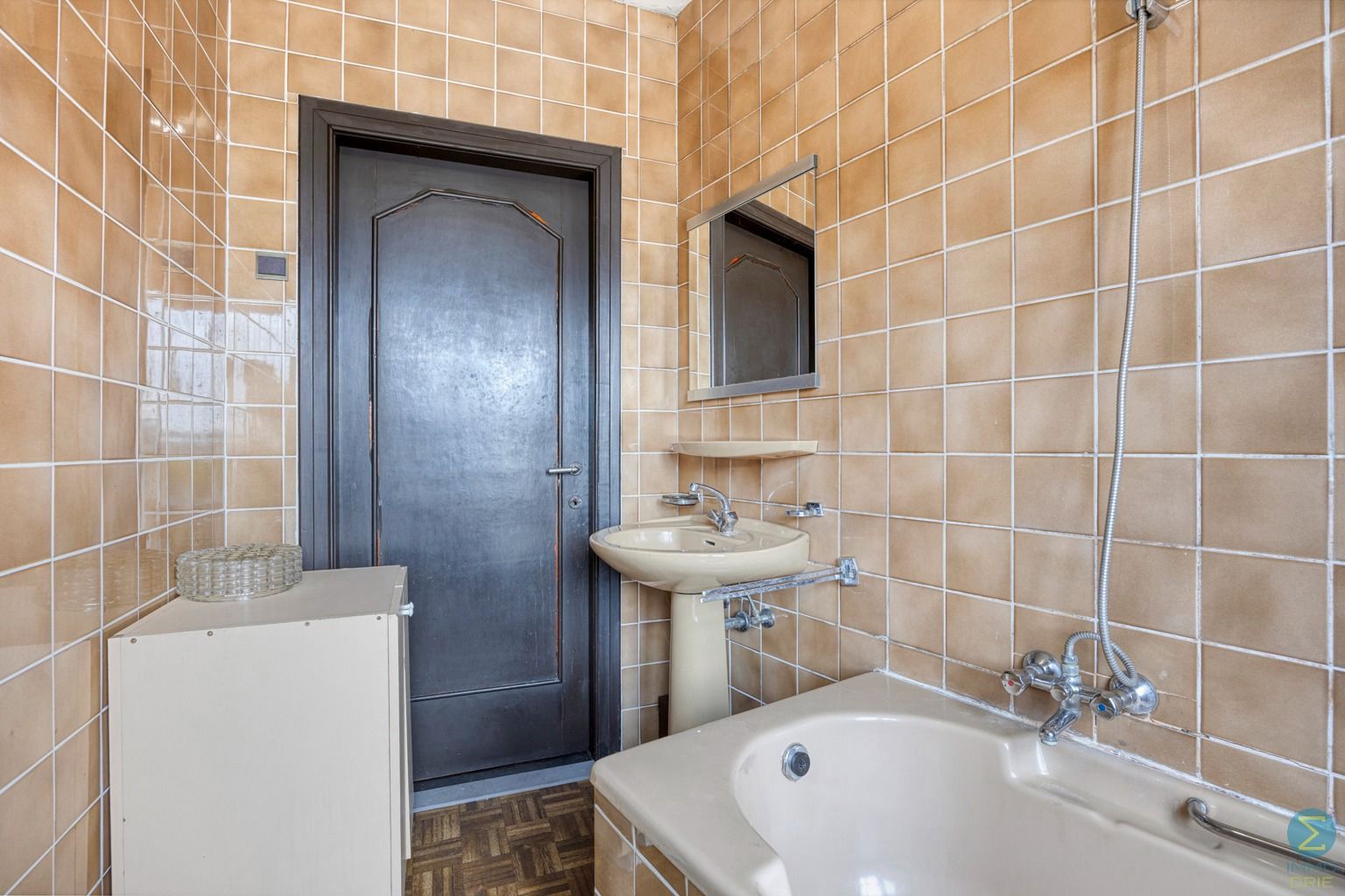 Te renoveren woning in centrum Arendonk. foto 16