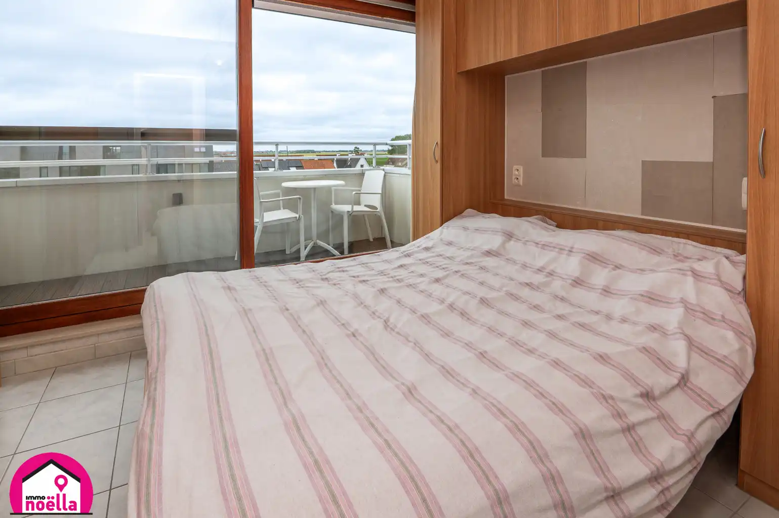 TE KOOP TE WESTENDE DUPLEX APPARTEMENT MET 1 SLAAPKAMER! foto 4