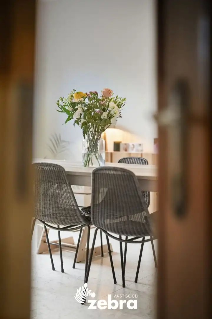 Energiezuinige woning met drie slaapkamers in centrum Tielt! foto 5