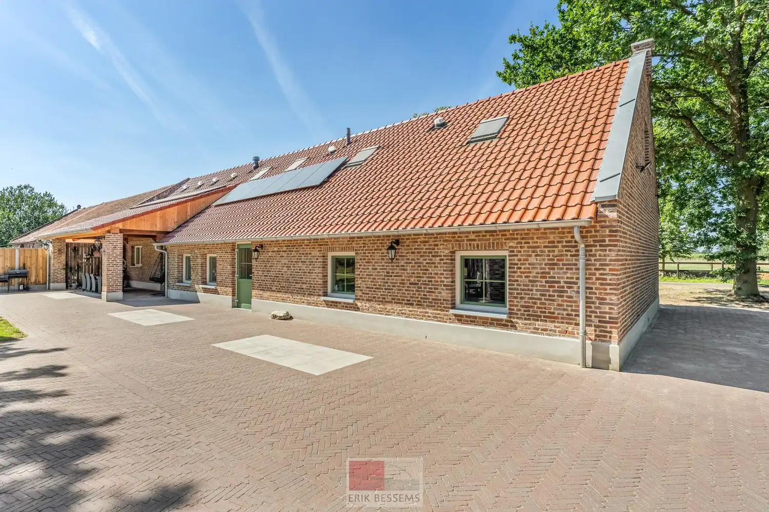 Gerenoveerde 18e-eeuwse langgevelhoeve in Kinrooi foto 45