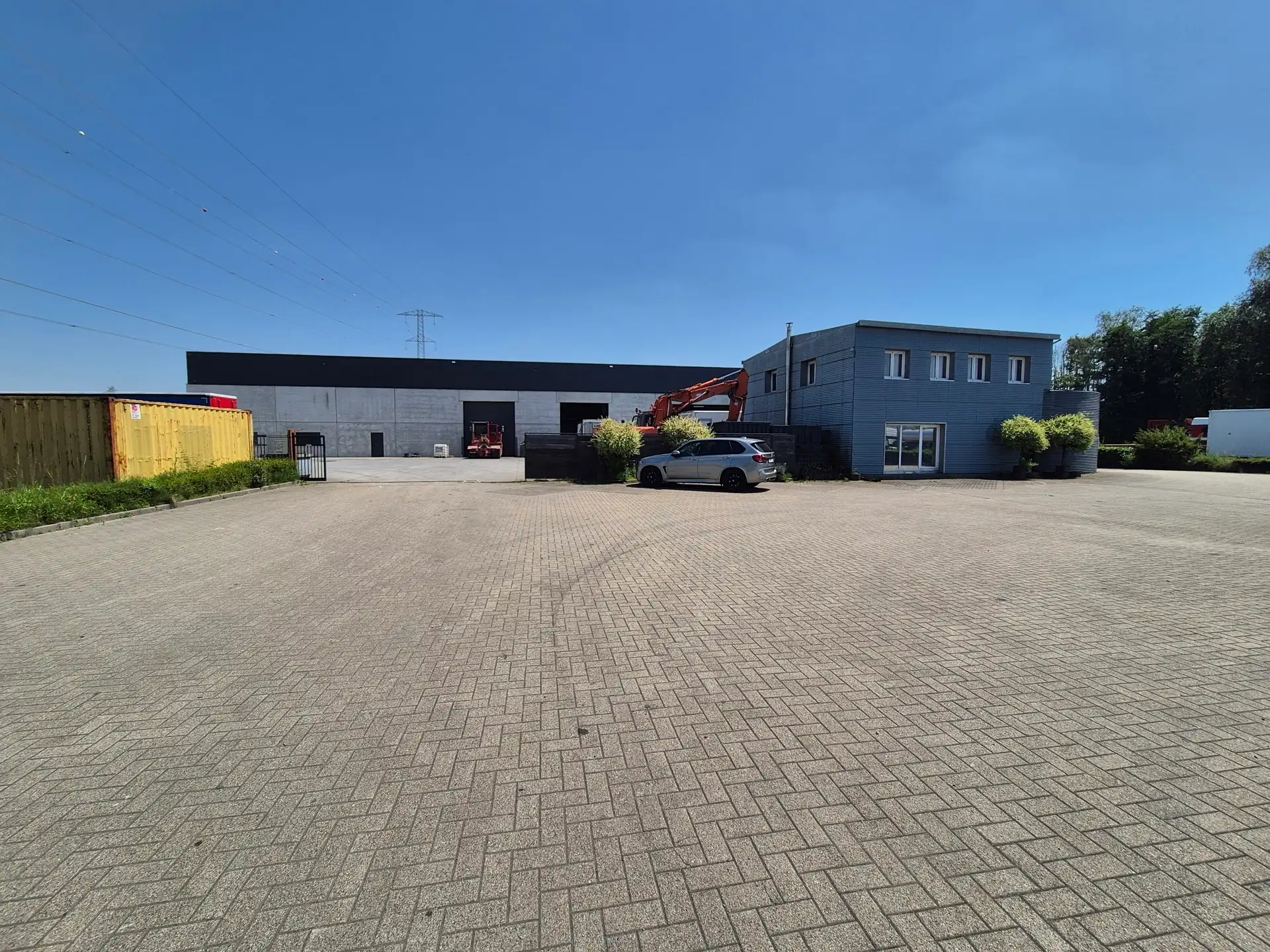 Magazijn te koop Industrieterrein Kanaal-Noord 1710 - 3960 Bree