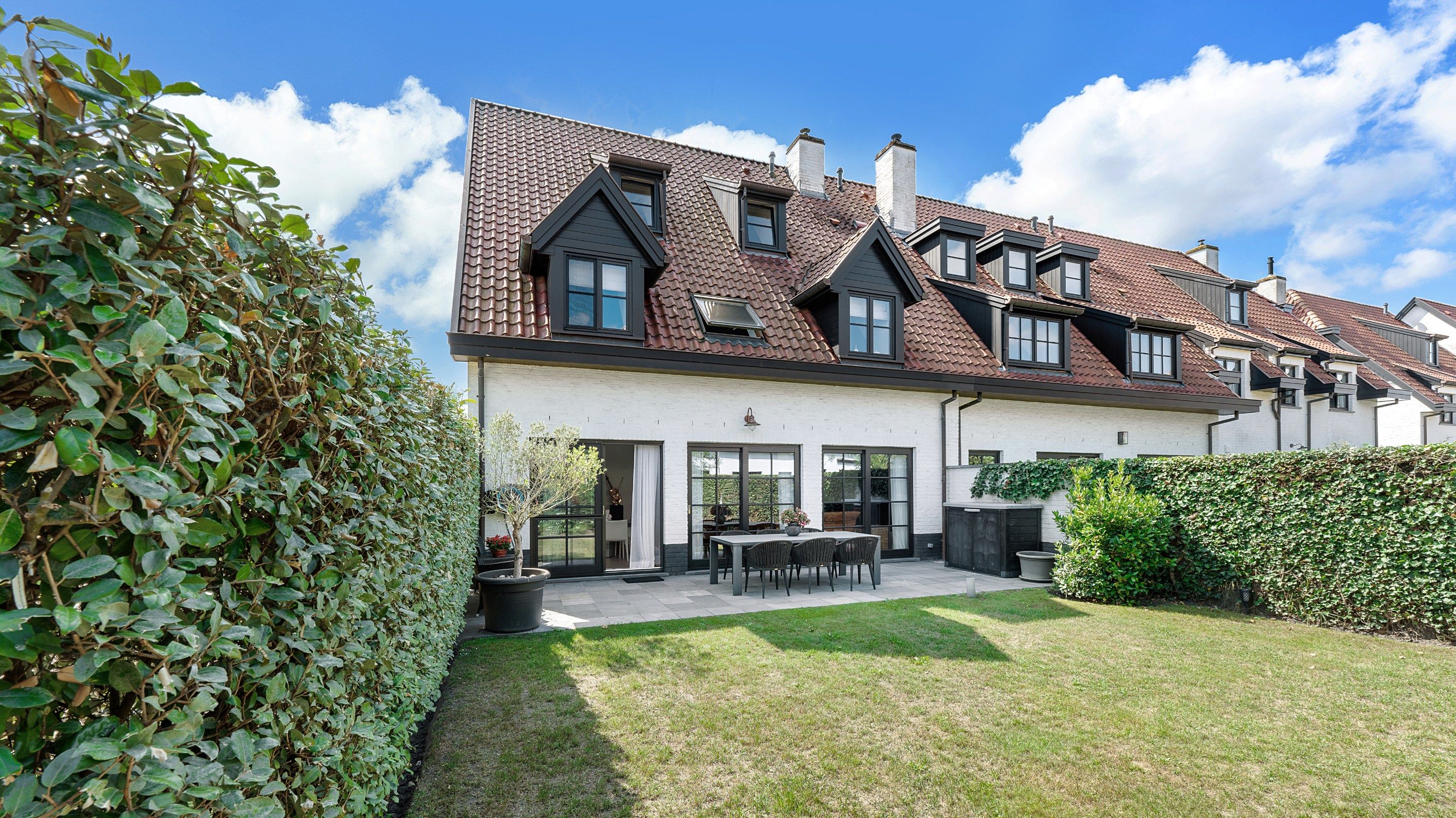 Recente hoekwoning met vijf kamers te Knokke foto 24
