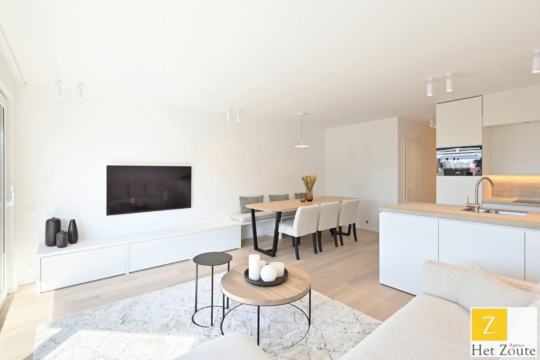 Subliem gerenoveerd appartement nabij Rubensplein te Knokke foto {{pictureIndex}}