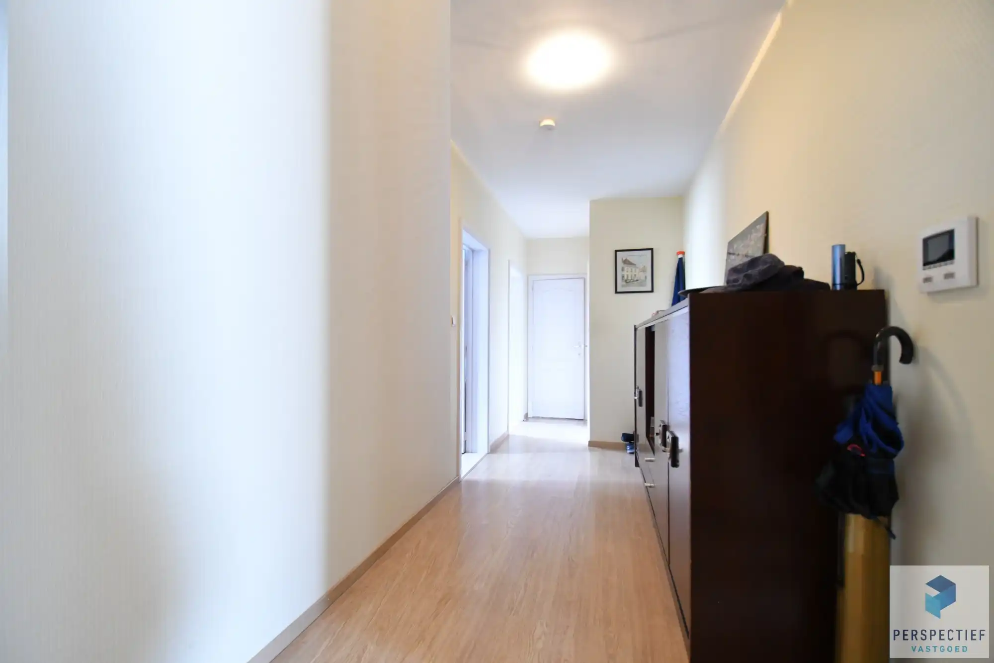 GOED GELEGEN en GROOT ( 150 m²) APPARTEMENT MET 3 SLAAPKAMERS EN  GARAGE foto 6