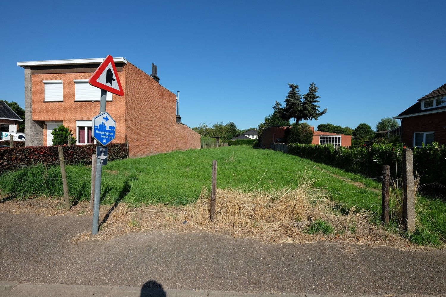 Te Koop: Perceel op Uitstekende Locatie in Ordingen (tussen Sint-Truiden en Zepperen) foto 2