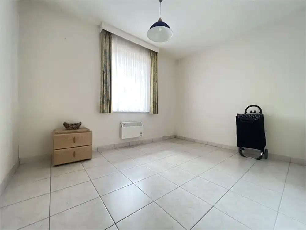 Ruim en lichtrijk app. met 2 slpks + garage mogelijk foto 9