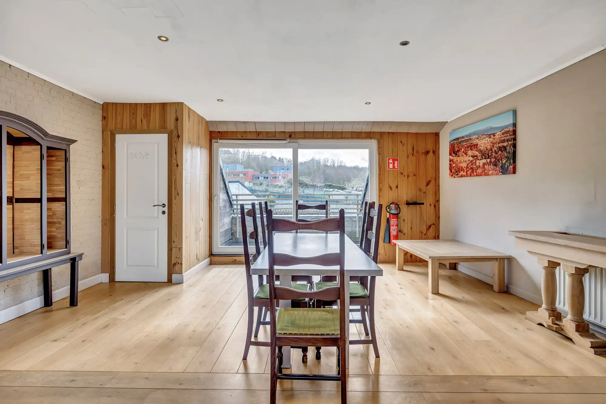 Instapklaar triplex of opbrengsteigendom met 4 slpks 2 badk foto 3