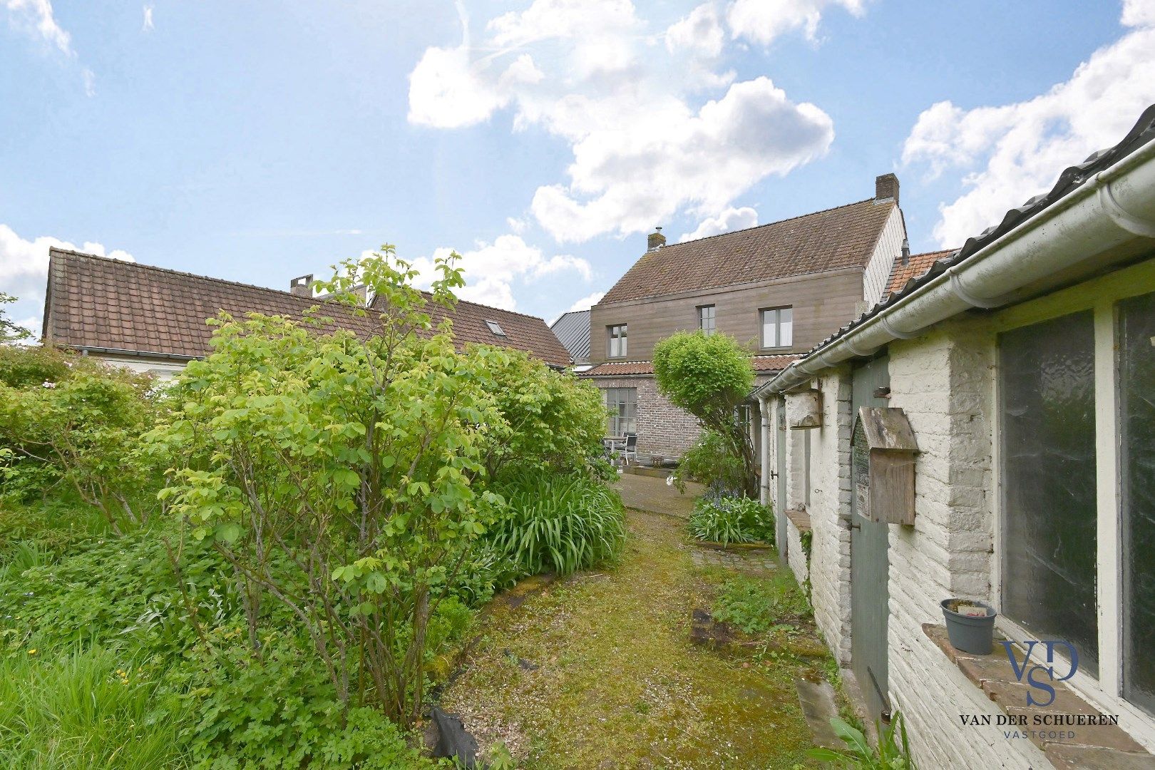 Charmante woning op royaal perceel van 1.618 m² foto 37