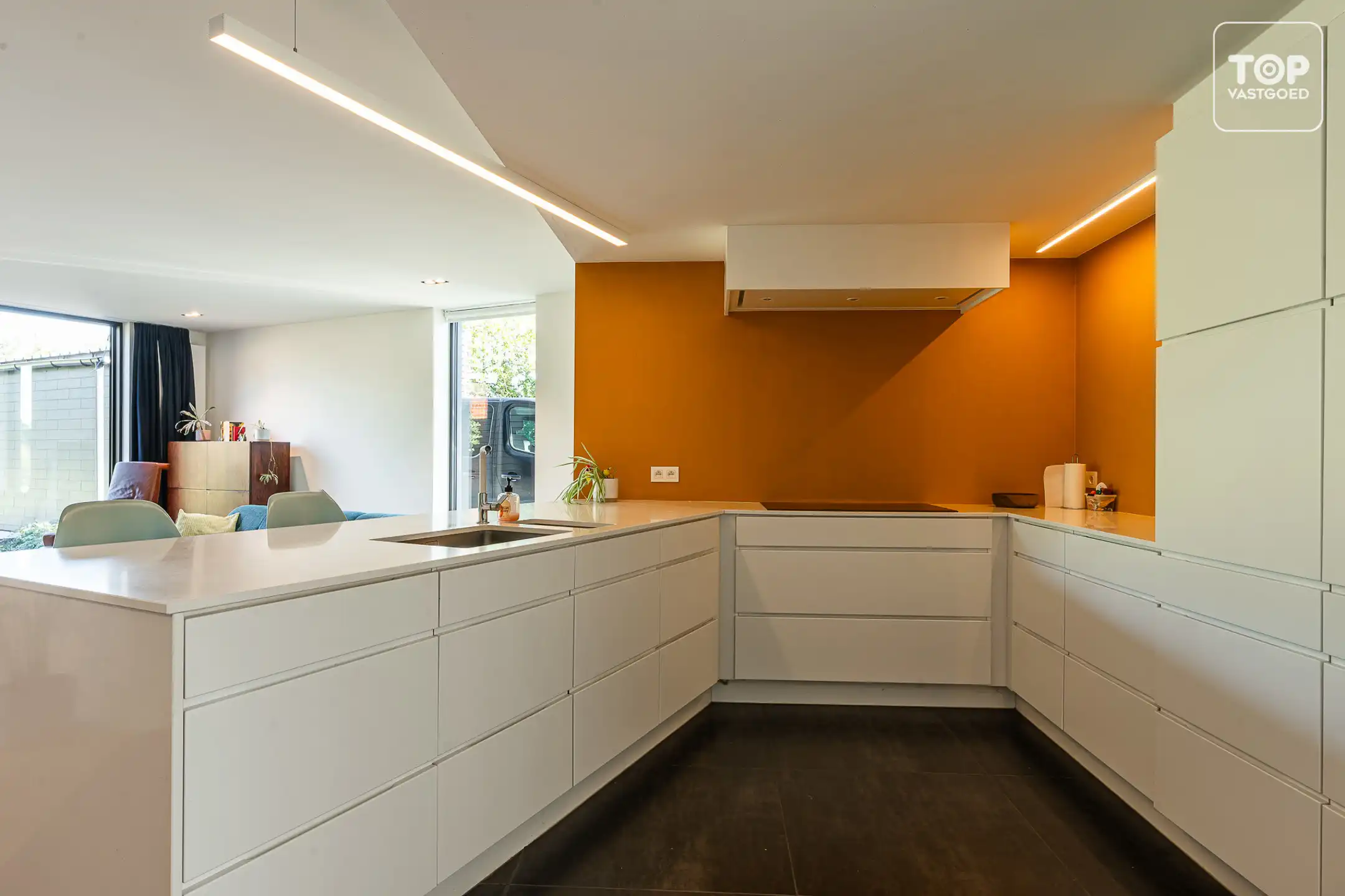 Woning met grote tuin en magazijn/loods, ideaal voor zelfstandigen!  foto 4