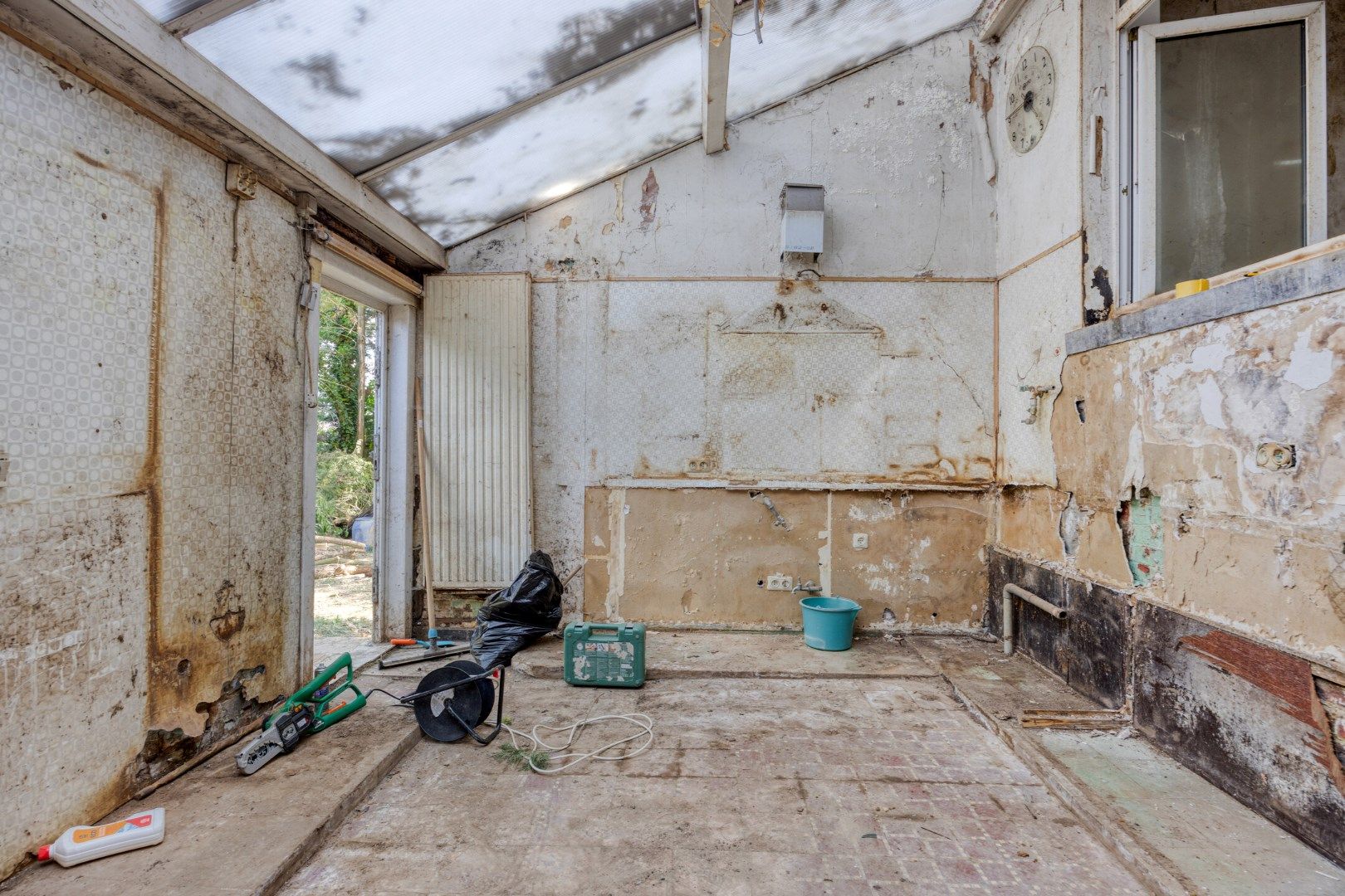 Te renoveren halfopen bebouwing met 3 slaapkamers en ruime tuin in hartje Kessel-Lo  foto 6