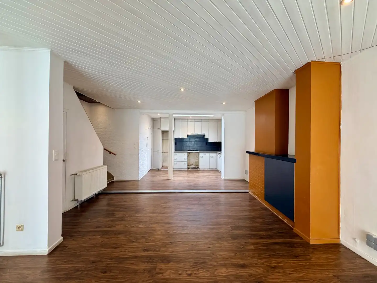 Instapklare woning in het centrum van Roeselare! foto 4