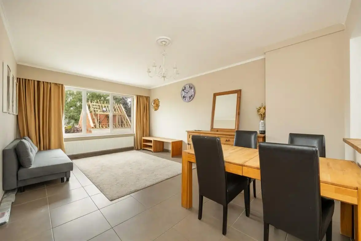 Instapklaar appartement centrum Aartselaar foto 2
