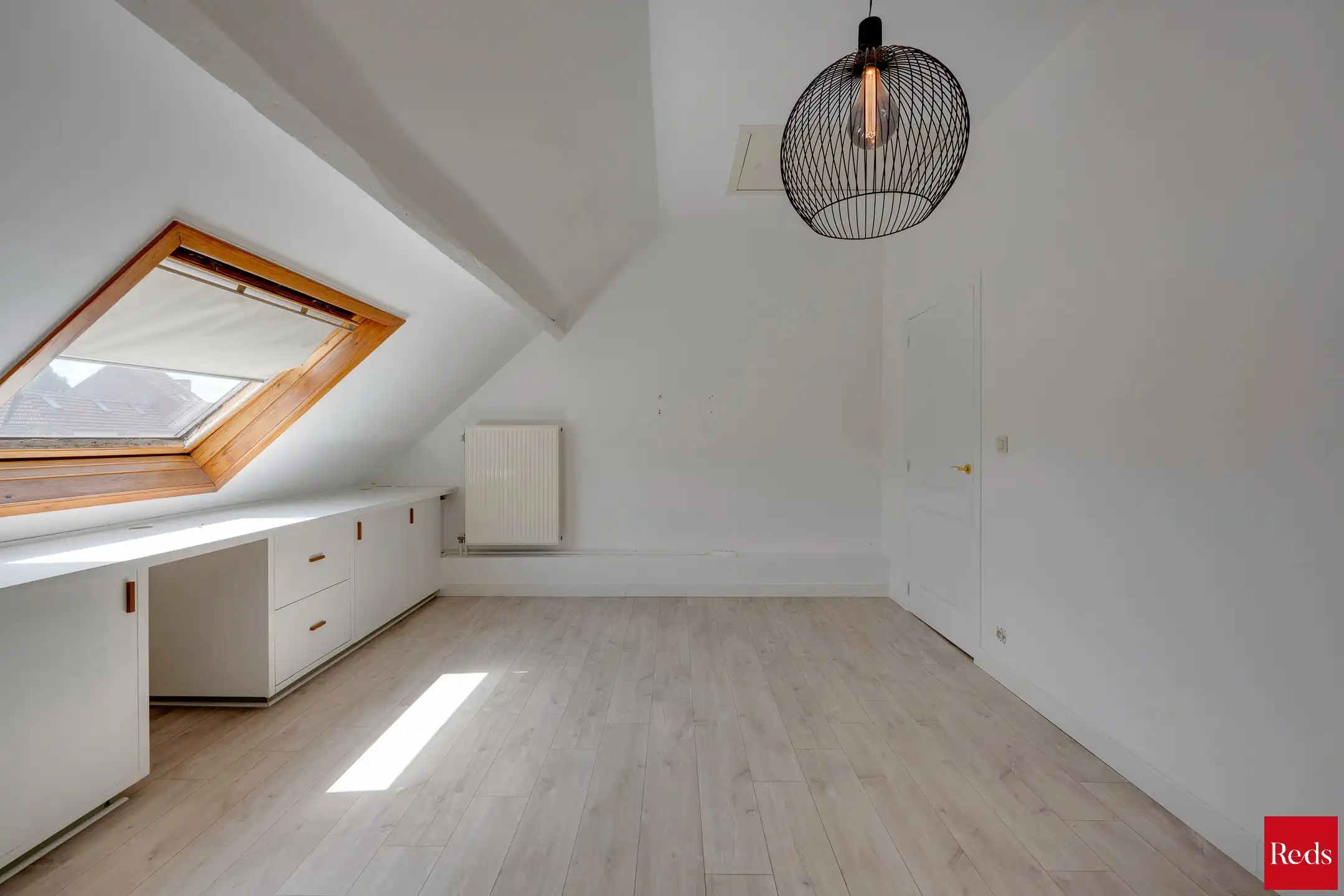 Rustig gelegen gezinswoning met 30 m² terras foto 17
