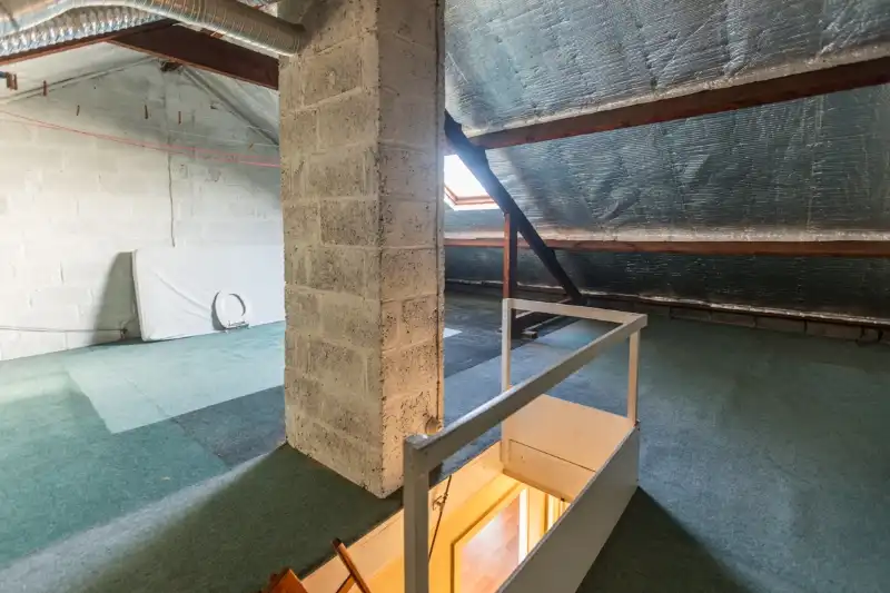 Centraal en toch rustig gelegen woning met tuin, garage en 3 slaapkamers (meer mogelijk); Energielabel D makkelijk haalbaar! foto 13