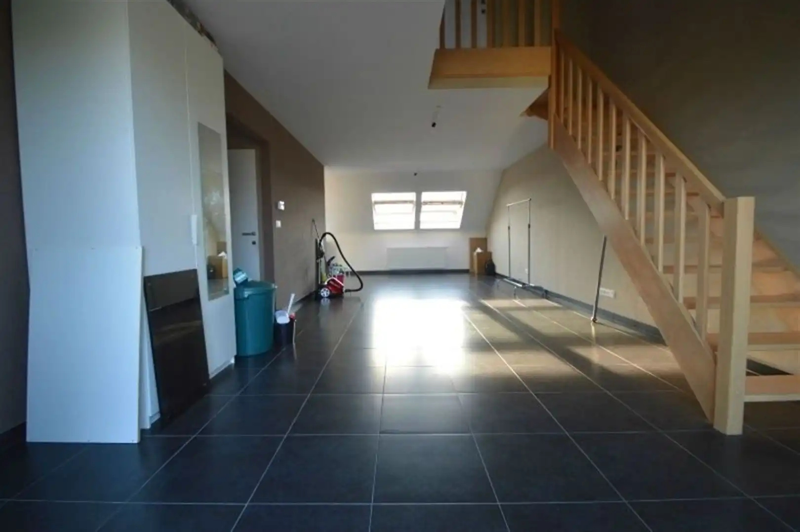 Prachtig Duplex appartement (106 m2) gelegen op het 2de verdiep te Dendermonde (Baasrode). foto 2