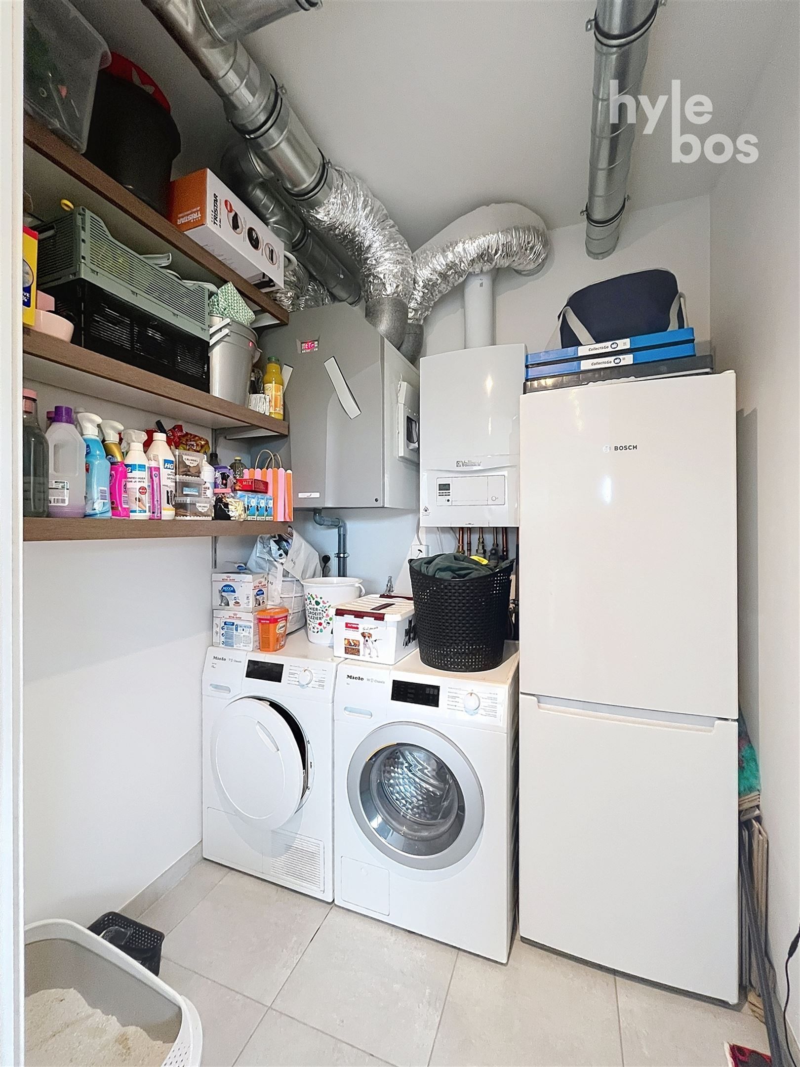 Lichtrijk, instapklaar appartement met autostaanplaats foto 12