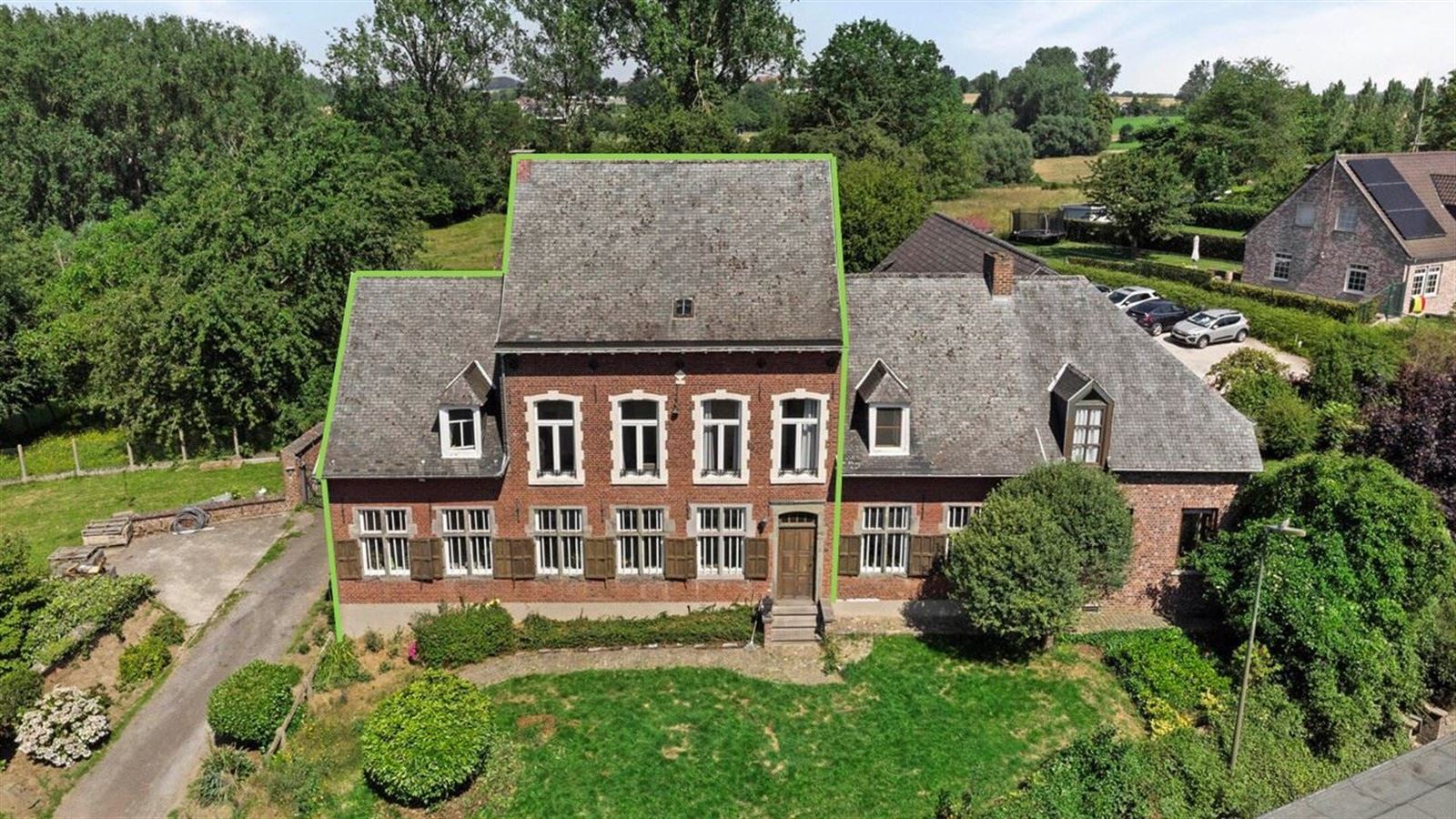 Historisch burgerhuis op centrale ligging in Gooik foto 2