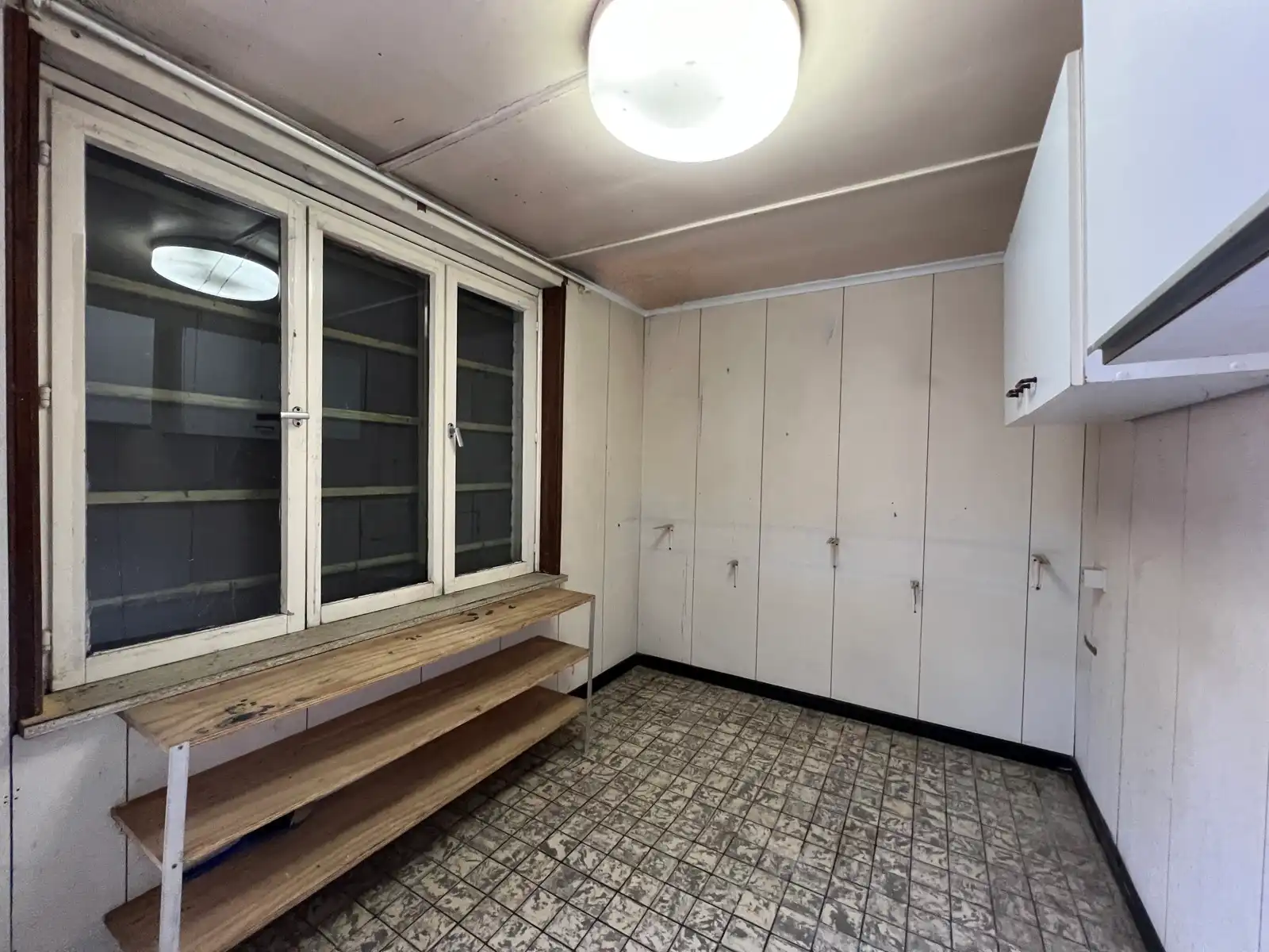 Zeer ruime woning met grote tuin en vrij zicht. foto 30