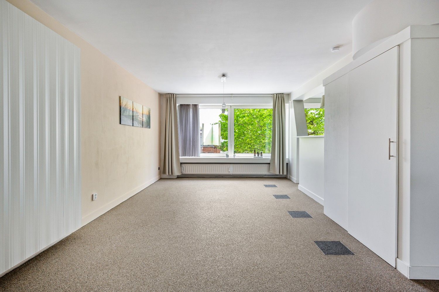 Verzorgd appartement op toplocatie met 2 slaapkamers in Deurne Zuid! foto 2