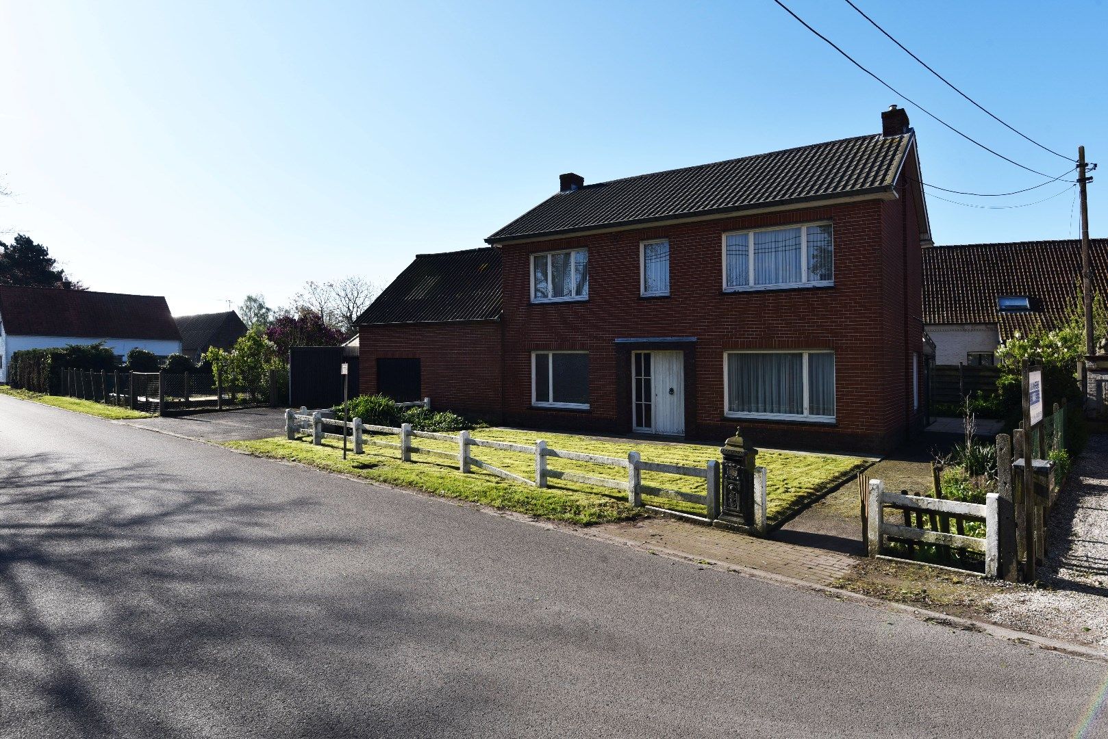 Landelijk gelegen renovatiepand op 730m² te Maldegem foto 1