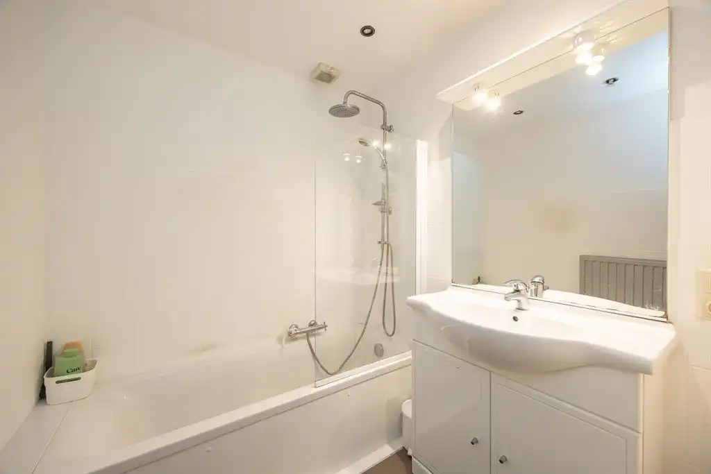 Hoekappartement met 3 slaapkamers en terrasje foto 8