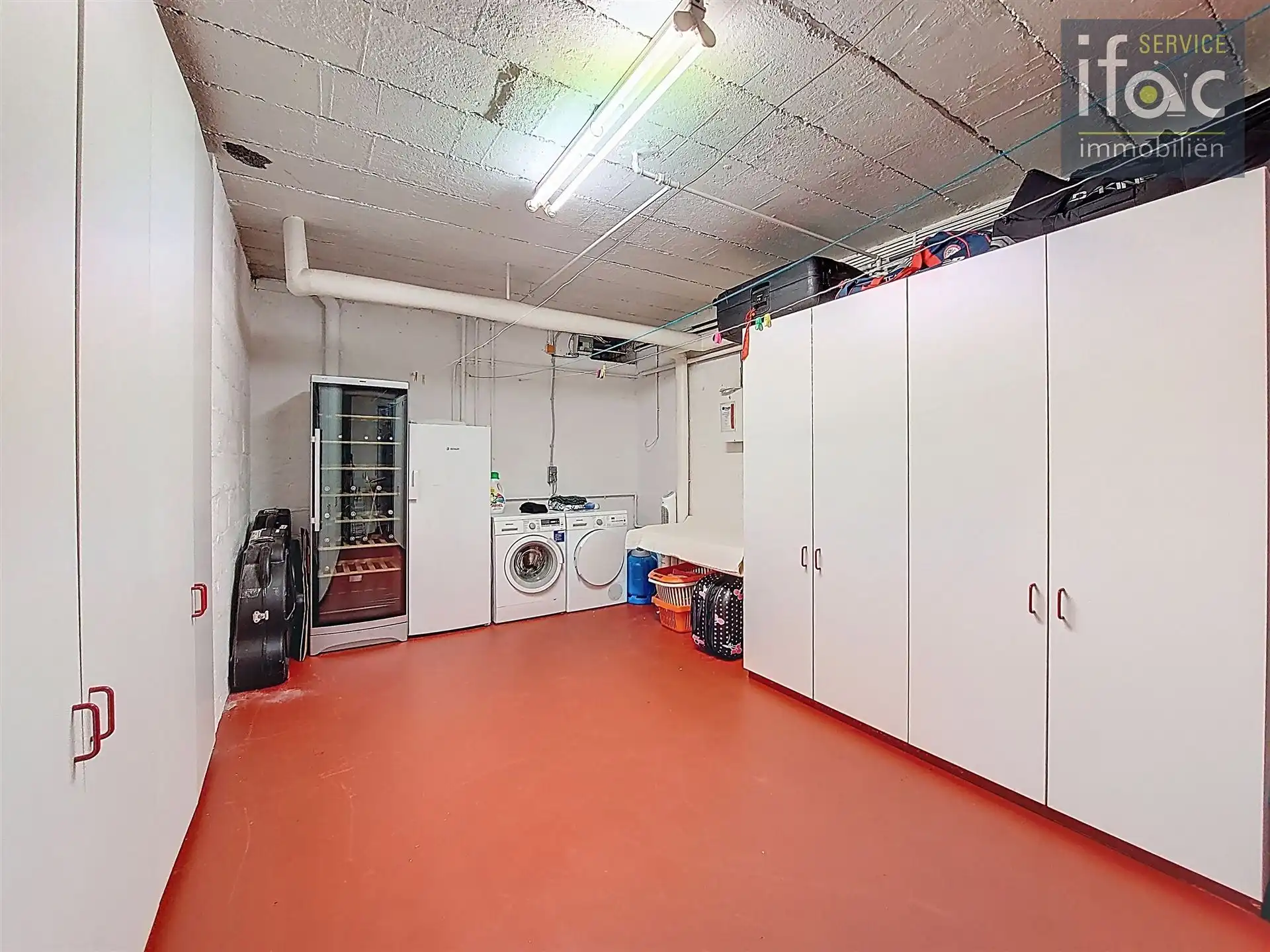 Exclusieve postmodernistische luxevilla grenzend aan bos foto 40