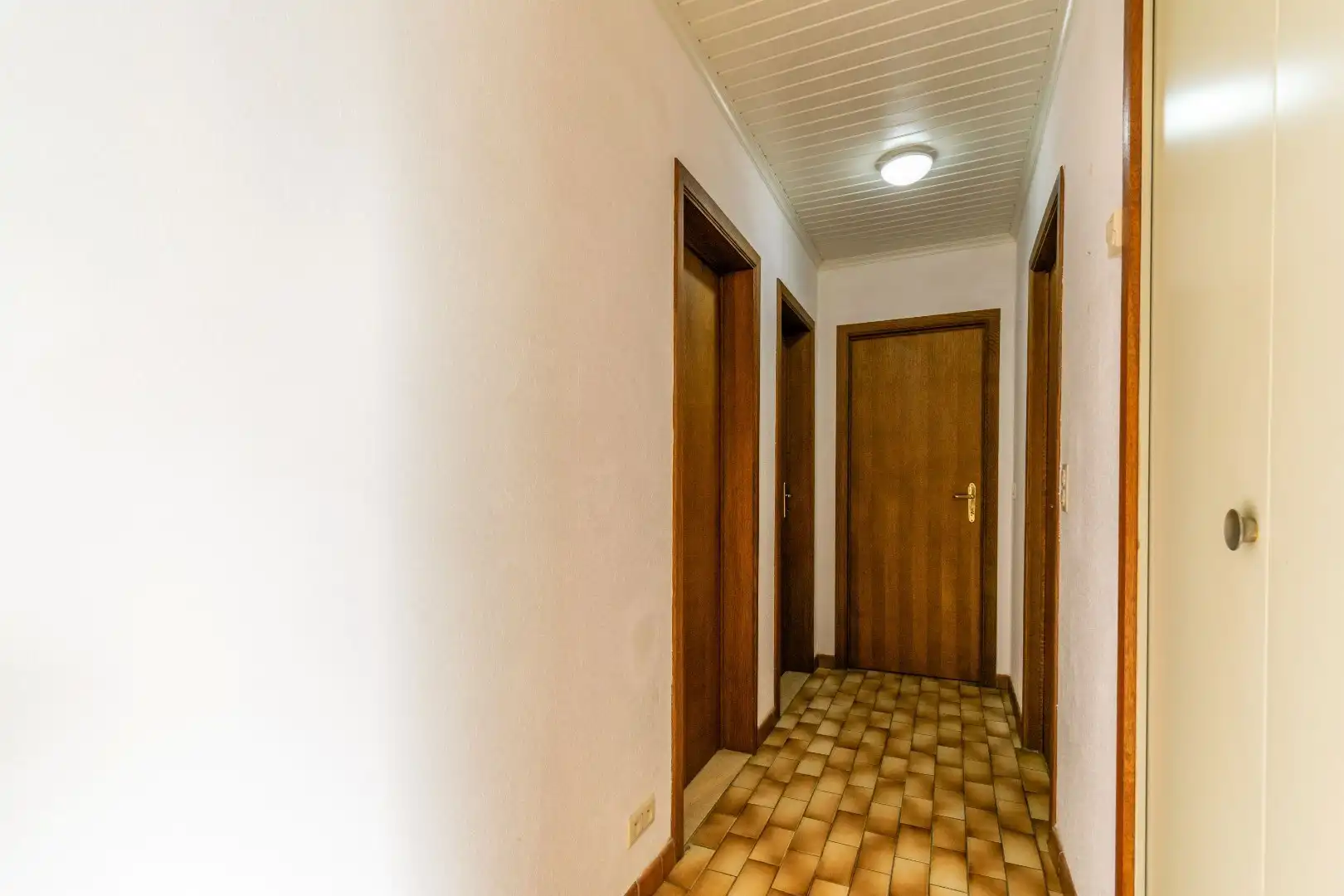 CHARMANTE BUNGALOW MET 2 SLPK + BUREAU OP TOPLOCATIE ! foto 21