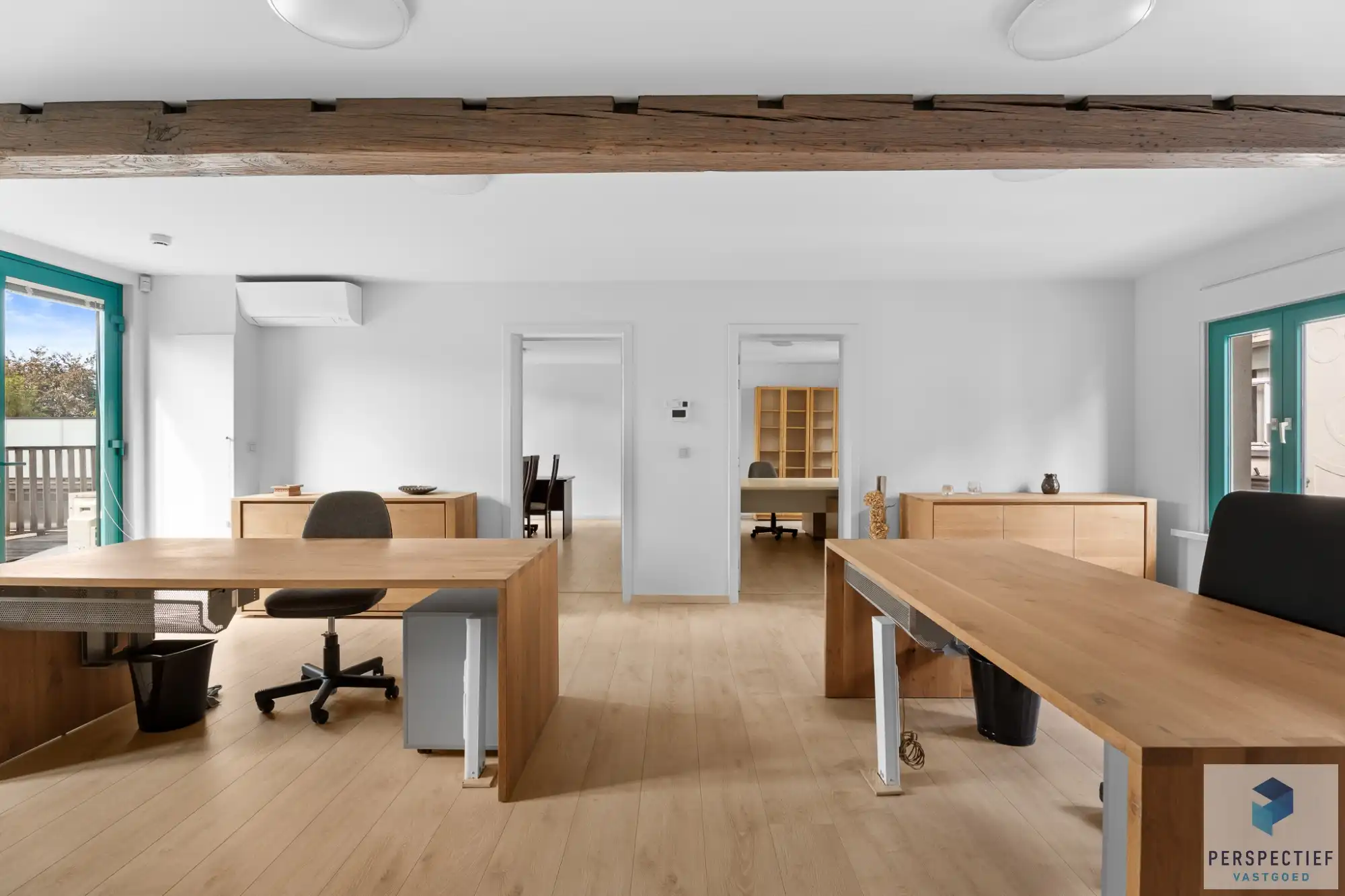 Veelzijdig handelshuis/kantoorgebouw foto 5