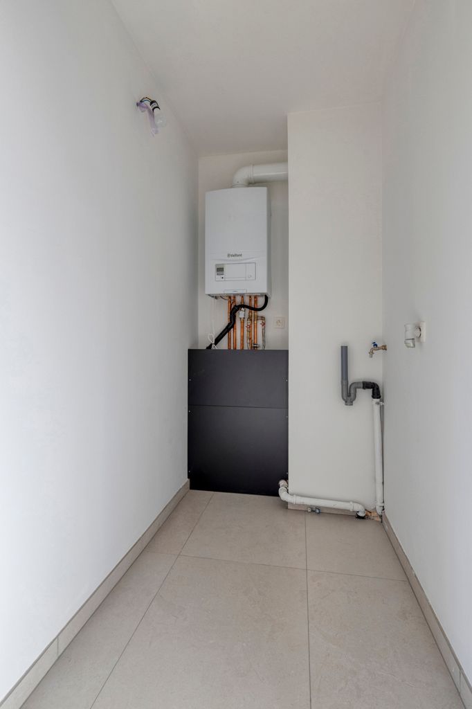 Volledig gerenoveerd en instapklaar 2 slaapkamer appartement foto 20