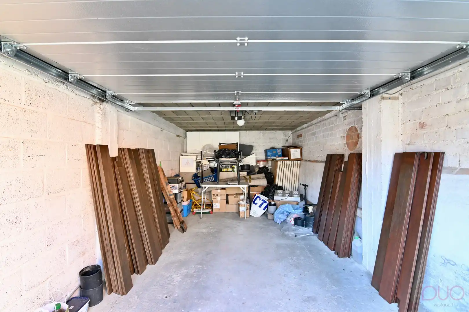 Charmant gerenoveerd 2-slaapkamerappartement met dubbel terras en garage – Centrum Sint-Truiden foto 21