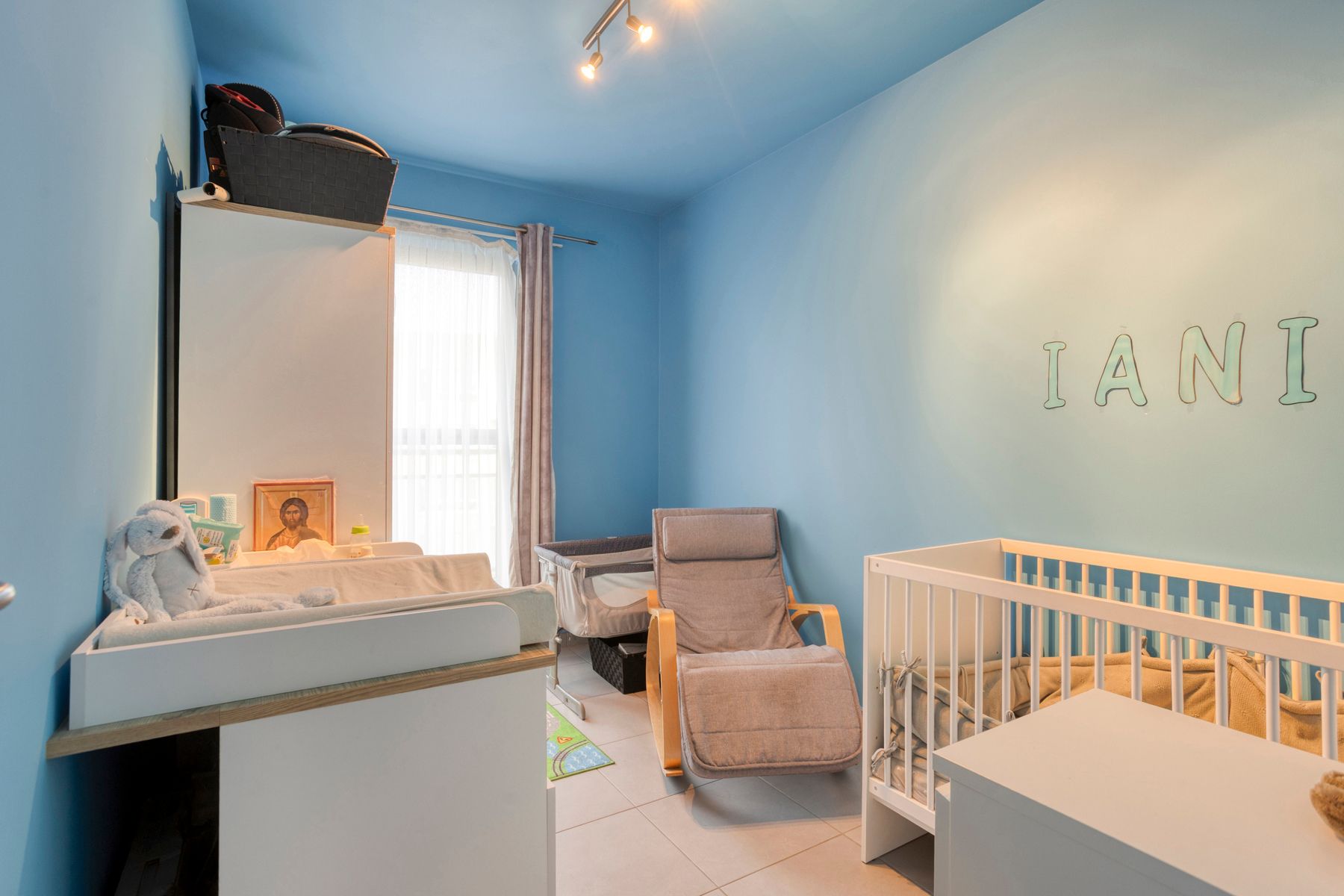 Instapklaar appartement met terras in het centrum van Zellik! foto 14