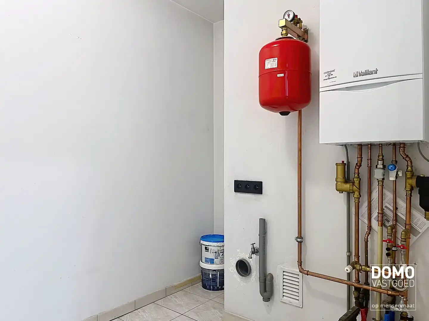 RUIM APPARTEMENT MET 3 SLAAPKAMERS EN TERRAS TE HASSELT foto 16