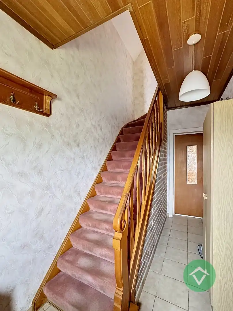Woning met tal van mogelijkheden op ruim perceel (562m²) te Aartrijke foto 2