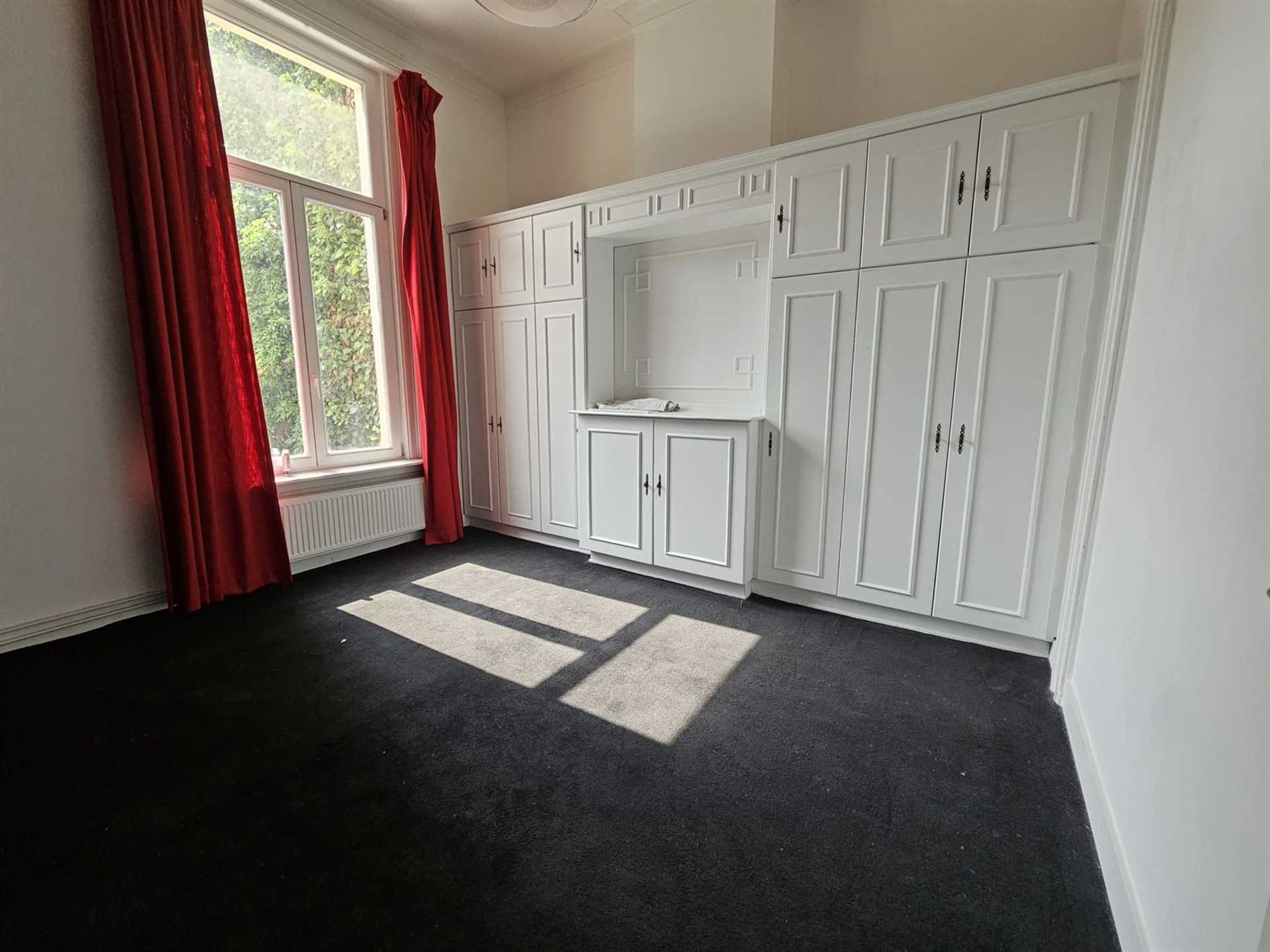 Herenhuis zijstraat Dageraadplaats! foto 8